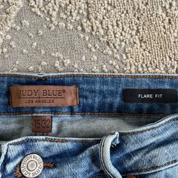 Judy Blue flare jeans Mid Rise Tummy Control distressed Denim Jeans 88594 32 - Picture 6 of 14